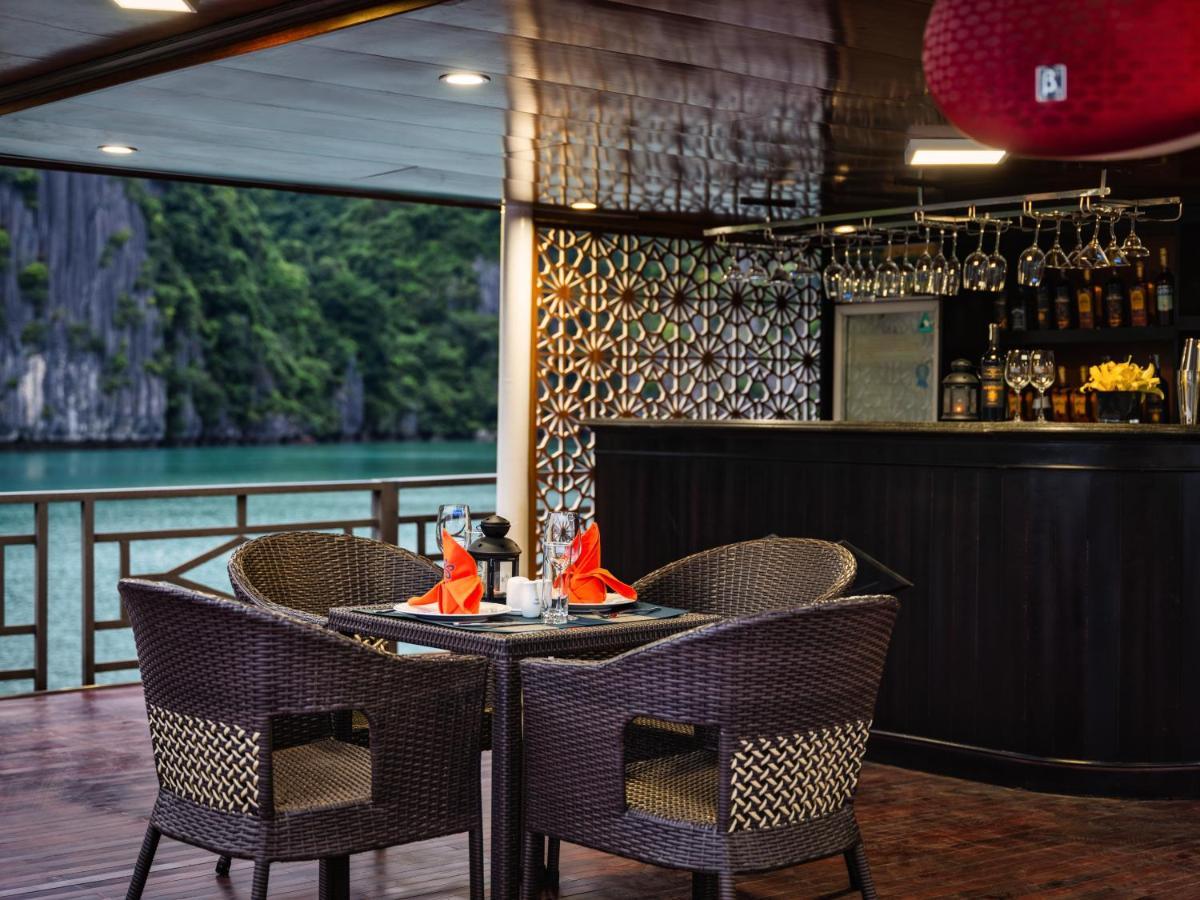 Отель La Pandora Boutique Cruises Халонг Экстерьер фото